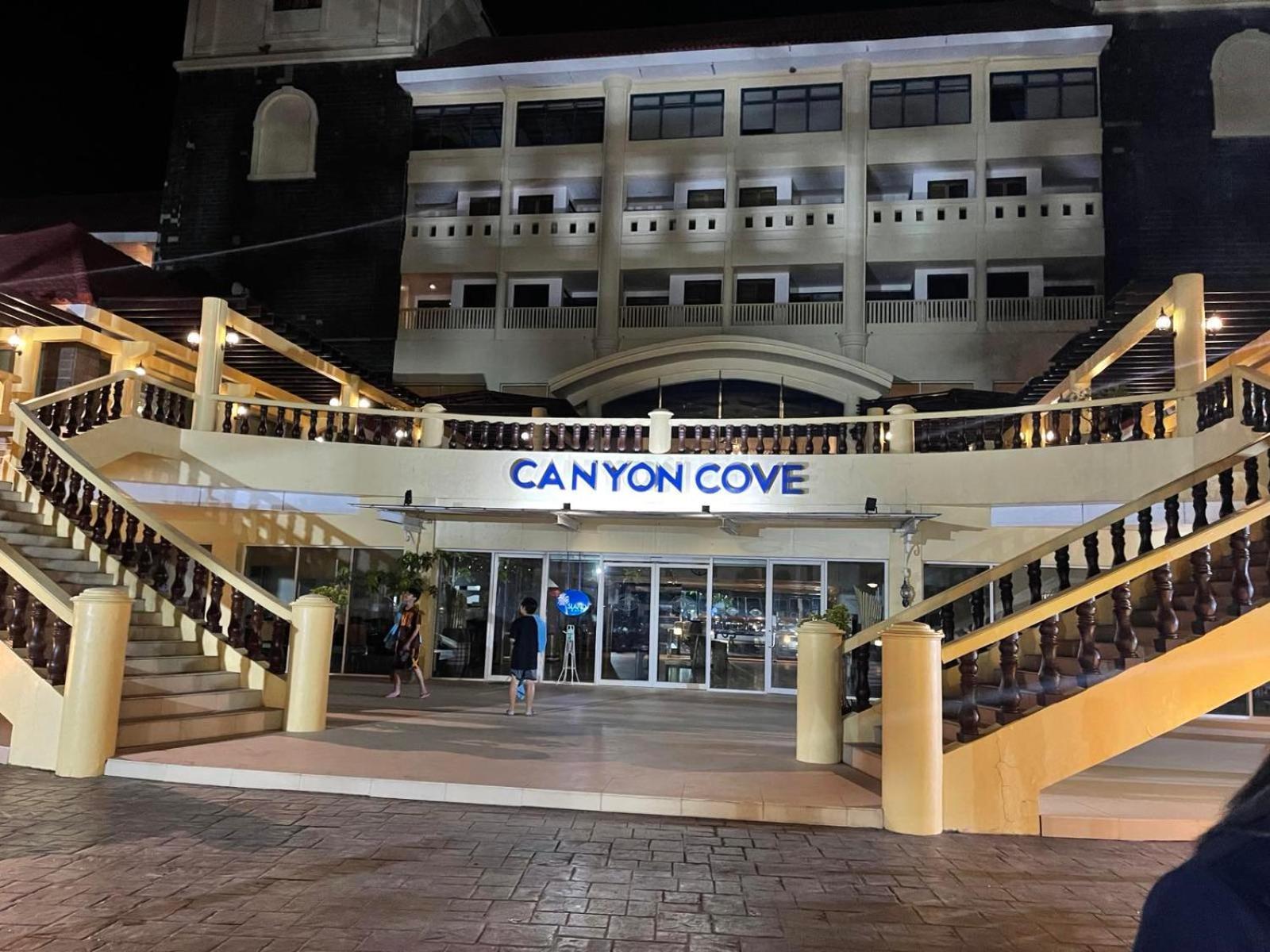 Canyon Cove Hotel y Spa Nasugbu Exterior foto